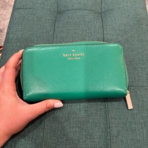 Kate Spade- Morgan Zip-around Continental Wallet